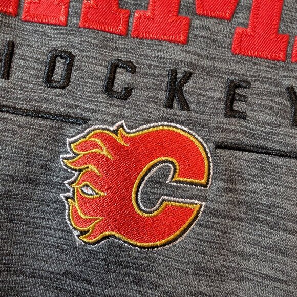 Champion NHL Calgary Flames Hoodie - Authentic Athleticwear - Size M - Picture 5 of 12